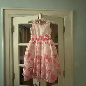 Adorable Chasing Fireflies Hara Juku Valentine’s dress- lips and hearts motif